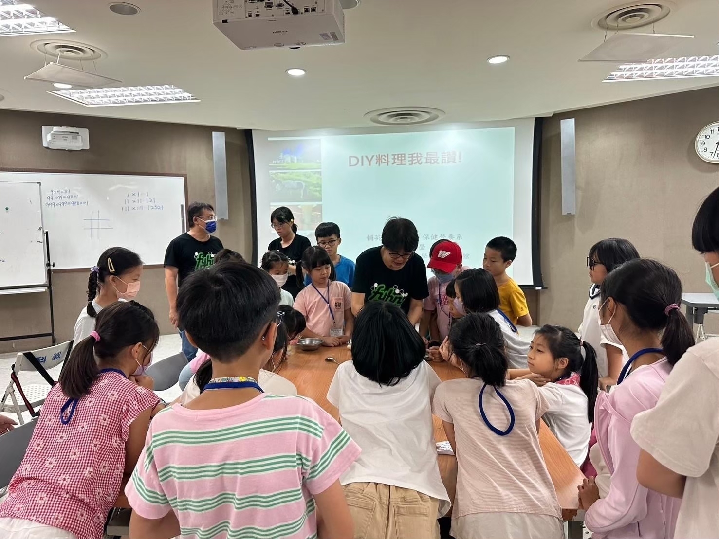 LINE_ALBUM_20241019大寮國小祖孫烹飪_250227_3